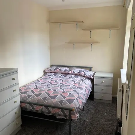 Spacious, Sleeps 17, 3 Bathrooms, Parking, Mansfield Exterior photo