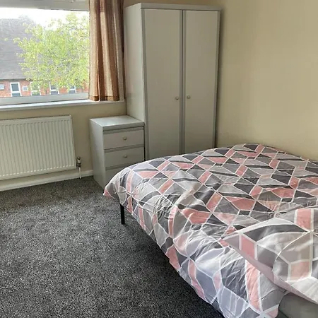 Spacious, Sleeps 17, 3 Bathrooms, Parking, Mansfield Exterior photo